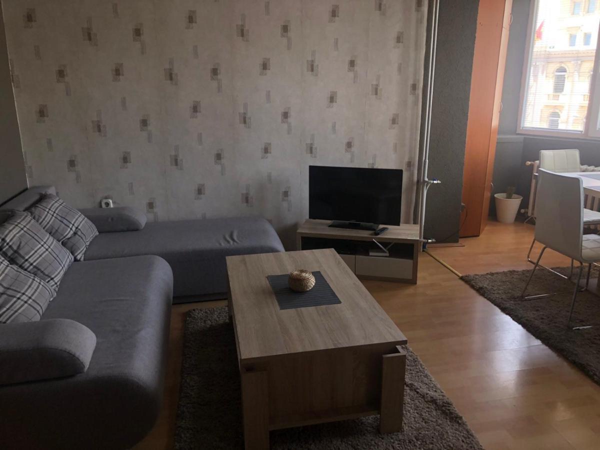 Skopje Plaza Apartment Bagian luar foto