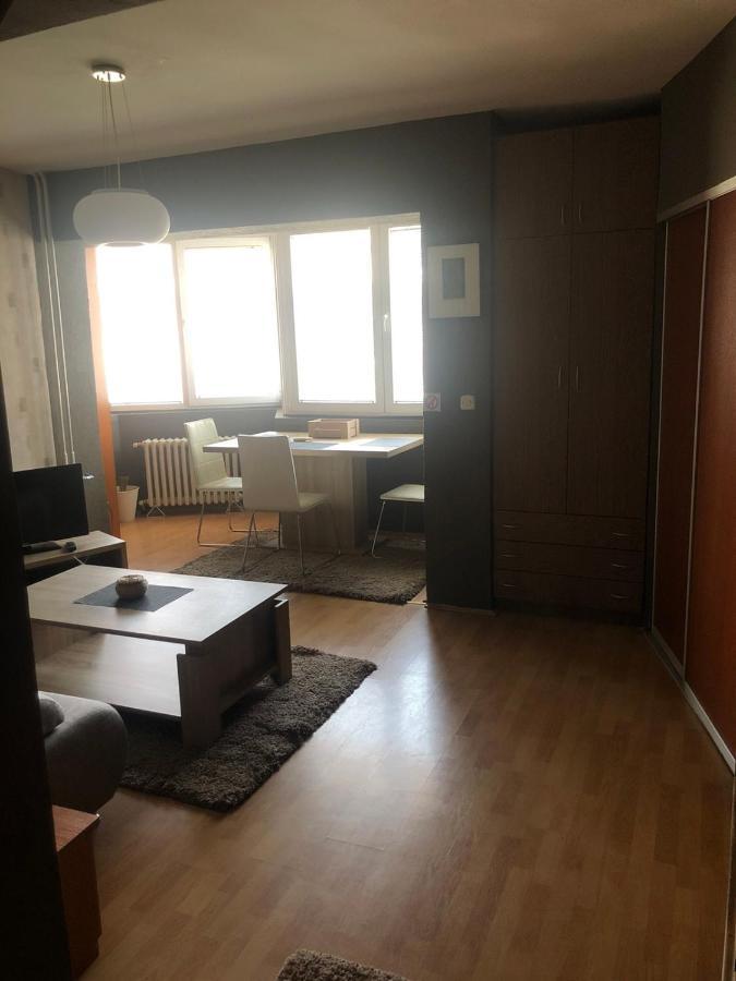 Skopje Plaza Apartment Bagian luar foto
