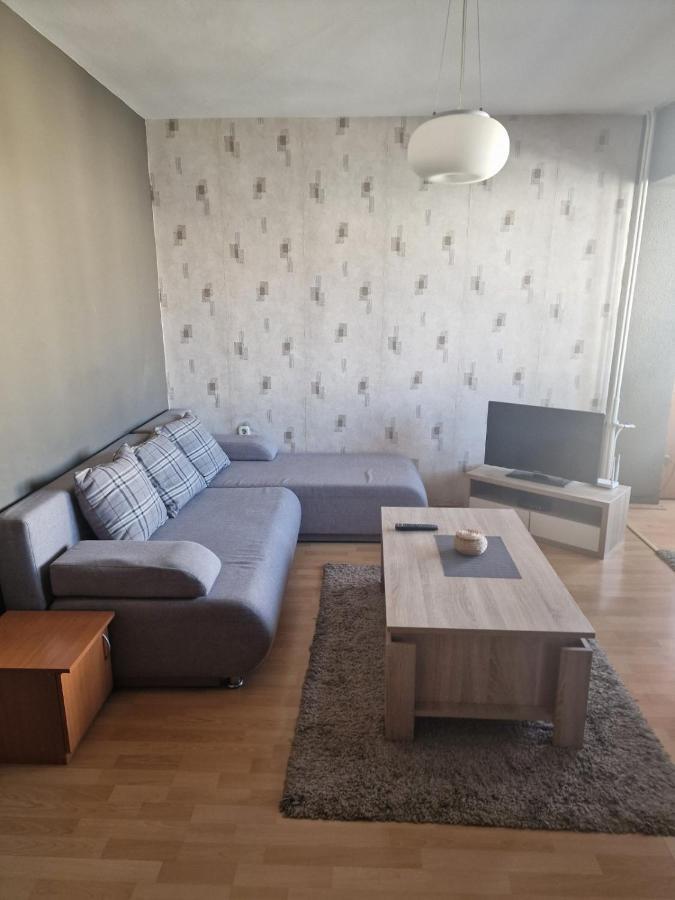 Skopje Plaza Apartment Bagian luar foto