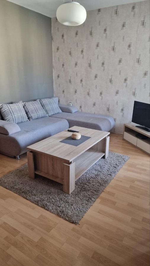 Skopje Plaza Apartment Bagian luar foto