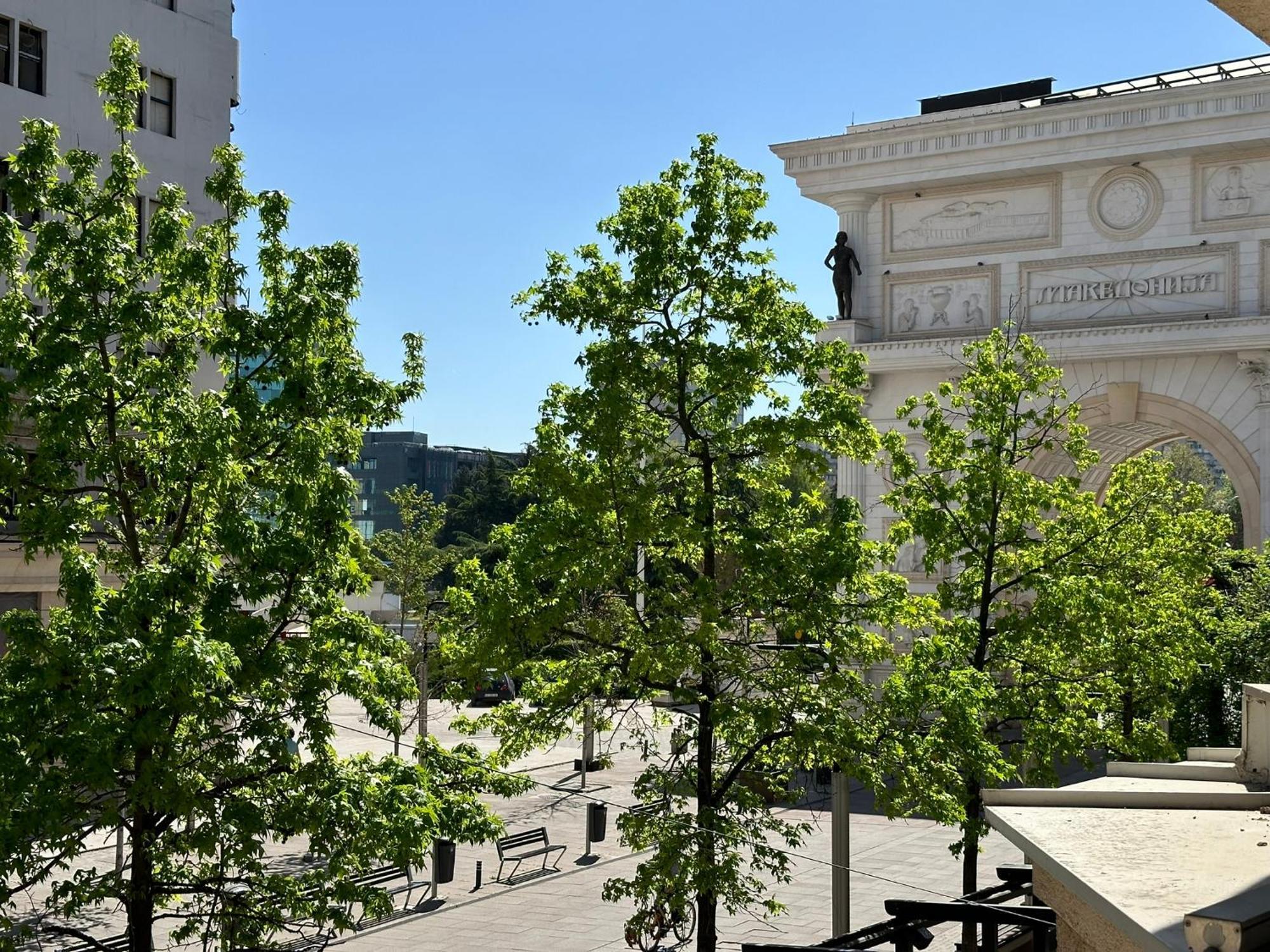 Skopje Plaza Apartment Bagian luar foto